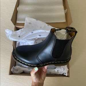 New Dr Martens (Smooth Black)